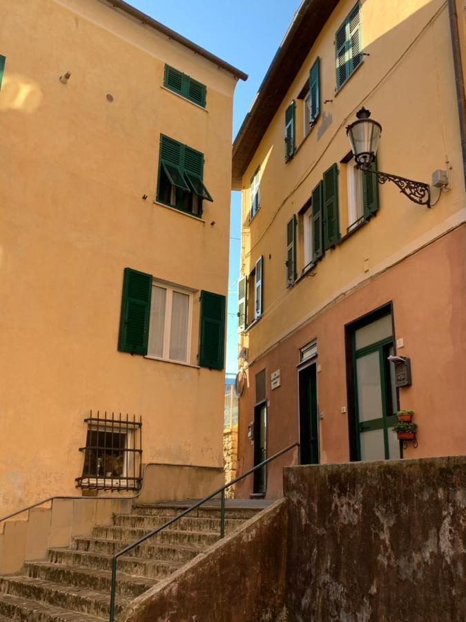 Holiday At Chiavari Exterior photo